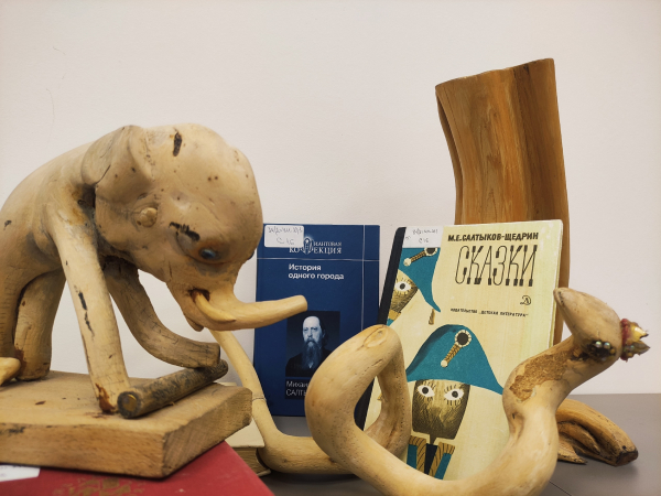 Литературная гостиная «Ваш суровый друг» 